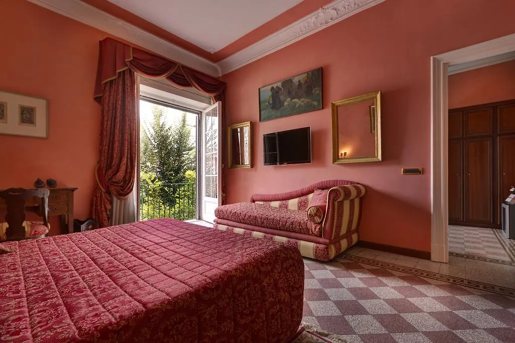 Couette-café Episcopo Lipinsky Luxury Suites Rome