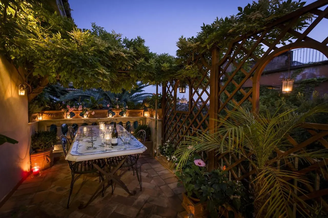 Couette-café Episcopo Lipinsky Luxury Suites Rome